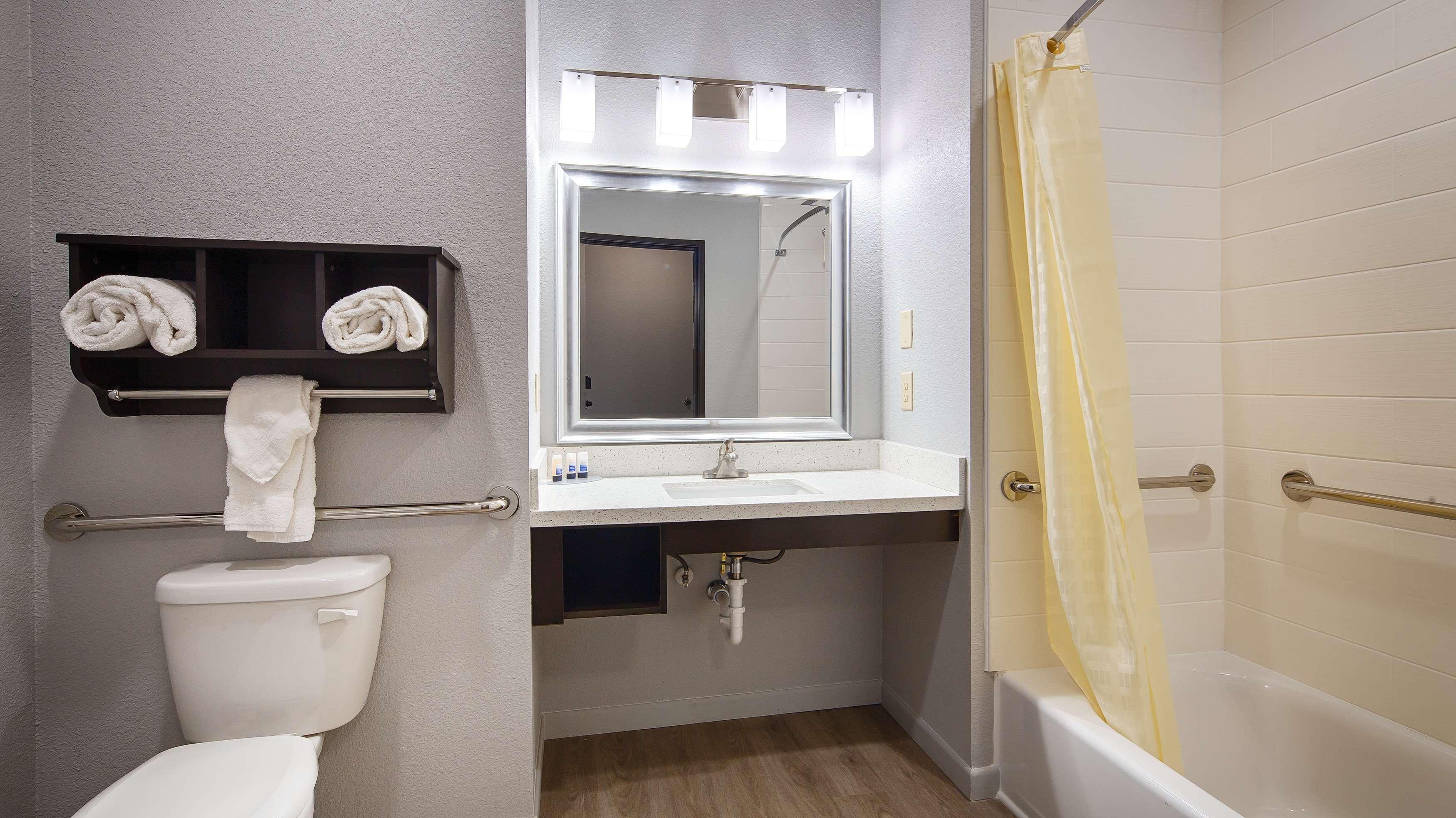 Best Western Plus Lonestar Inn & Suites Colorado City Екстериор снимка