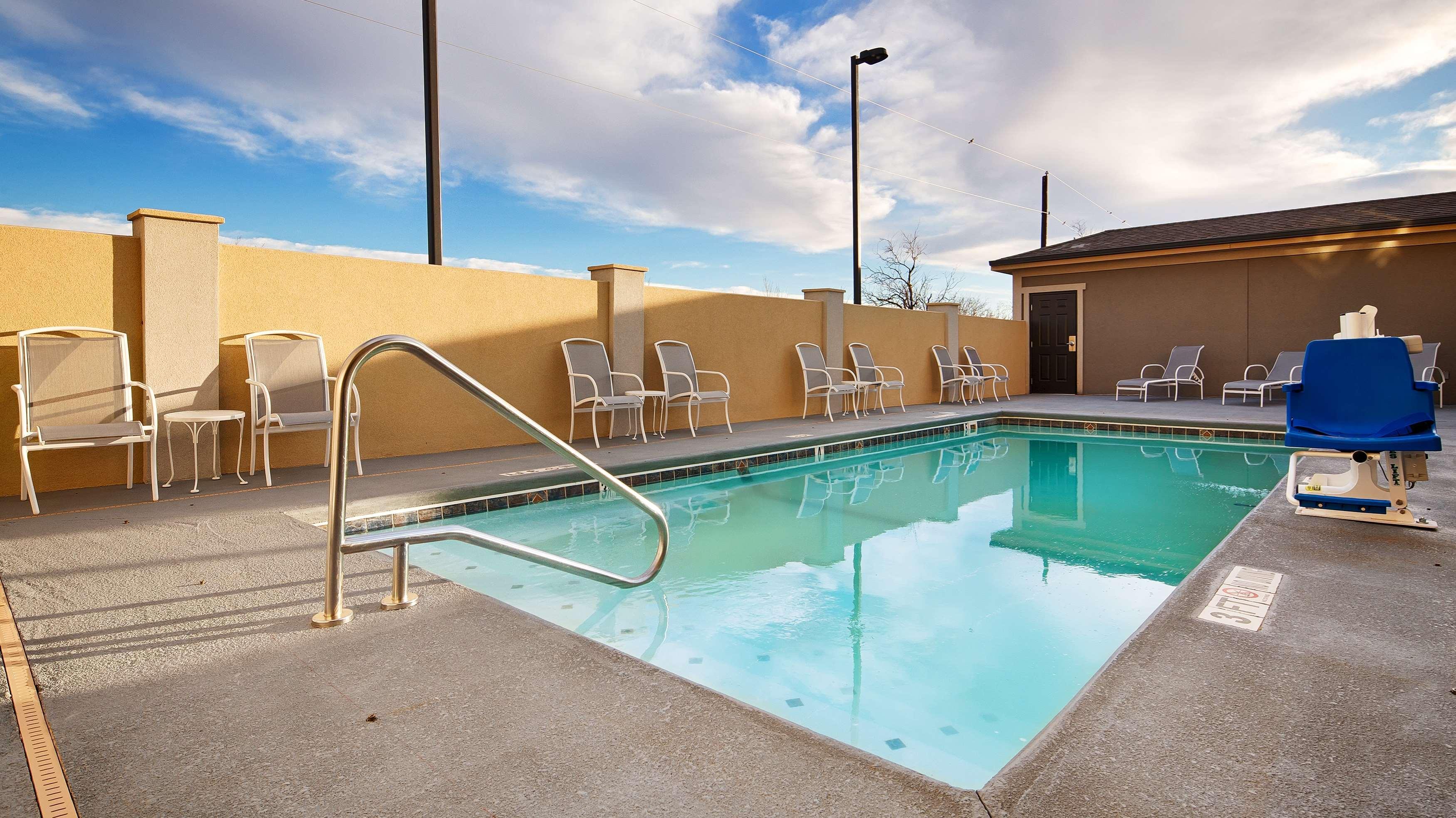 Best Western Plus Lonestar Inn & Suites Colorado City Екстериор снимка